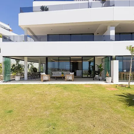 4 Bedroom Sea View At Hills *