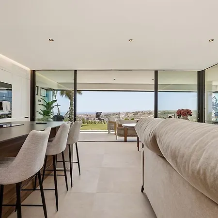 4 Bedroom Sea View At Hills * Estepona