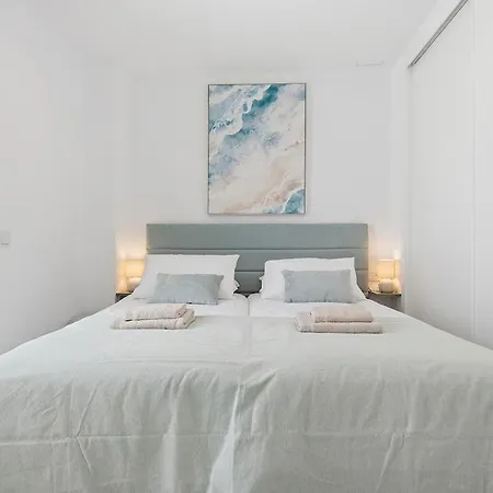 4 Bedroom Sea View At Hills