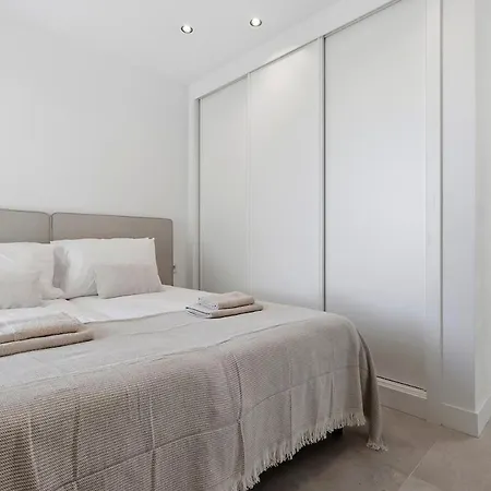 4 Bedroom Sea View At Hills * Estepona